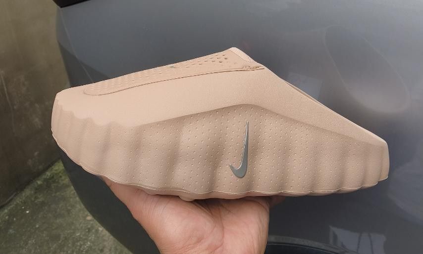 Nike mind 001 hemp Clog Mules (Category: Slippers & Slides) located in Manila. Submitted by oteprichki76623 (Listing ID 1468502448, Image 1). Description: size 8 9 10 12 bnew legit.