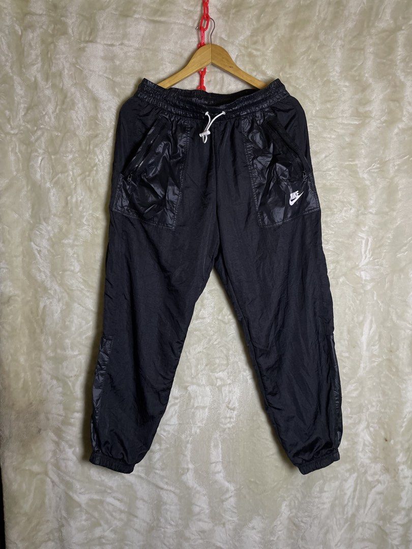 Nike nylon pants (Category: Joggers) located in Molave. Submitted by ikong_thrift07 (Listing ID 1469044750, Image 1). Description: Size 32/34.