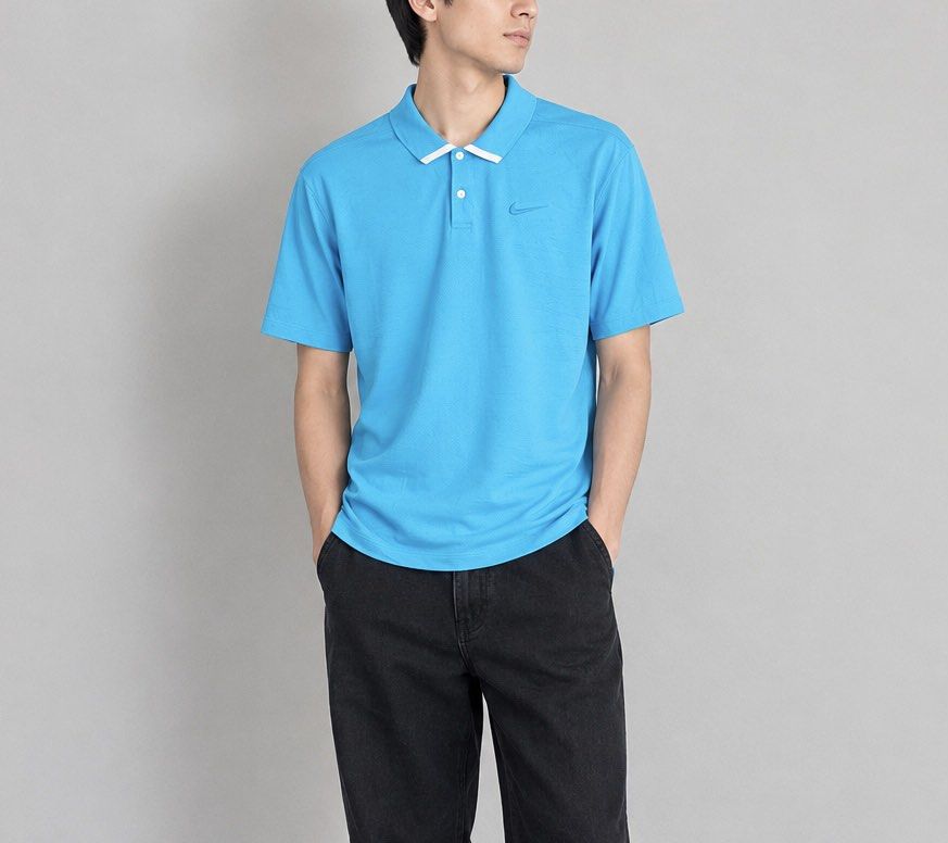 Nike Polo Shirt (Category: Tshirts & Polo Shirts ) located in Cebu City. Submitted by drip.co (Listing ID 1469070809, Image 2). Description: Nike Polo Shirt Size: Large Dimes: 24x30.5 Color Rate: 10/10 As New Condition No Issue 550 + sf.