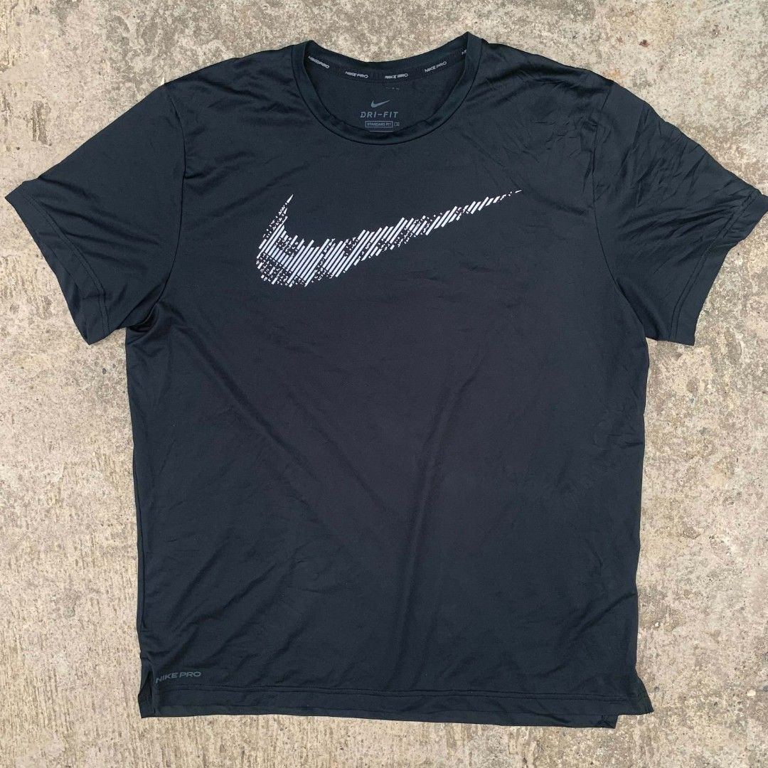 NIKE PRO DRIFIT (Category: Activewear) located in Manila. Submitted by silentocean_2ad617 (Listing ID 1469060619, Image 1). Description: NIKE PRO DRIFIT Size:XL 23 x 29 Excellent condition Color rate:9.5/10 Need wash GRAB:300.