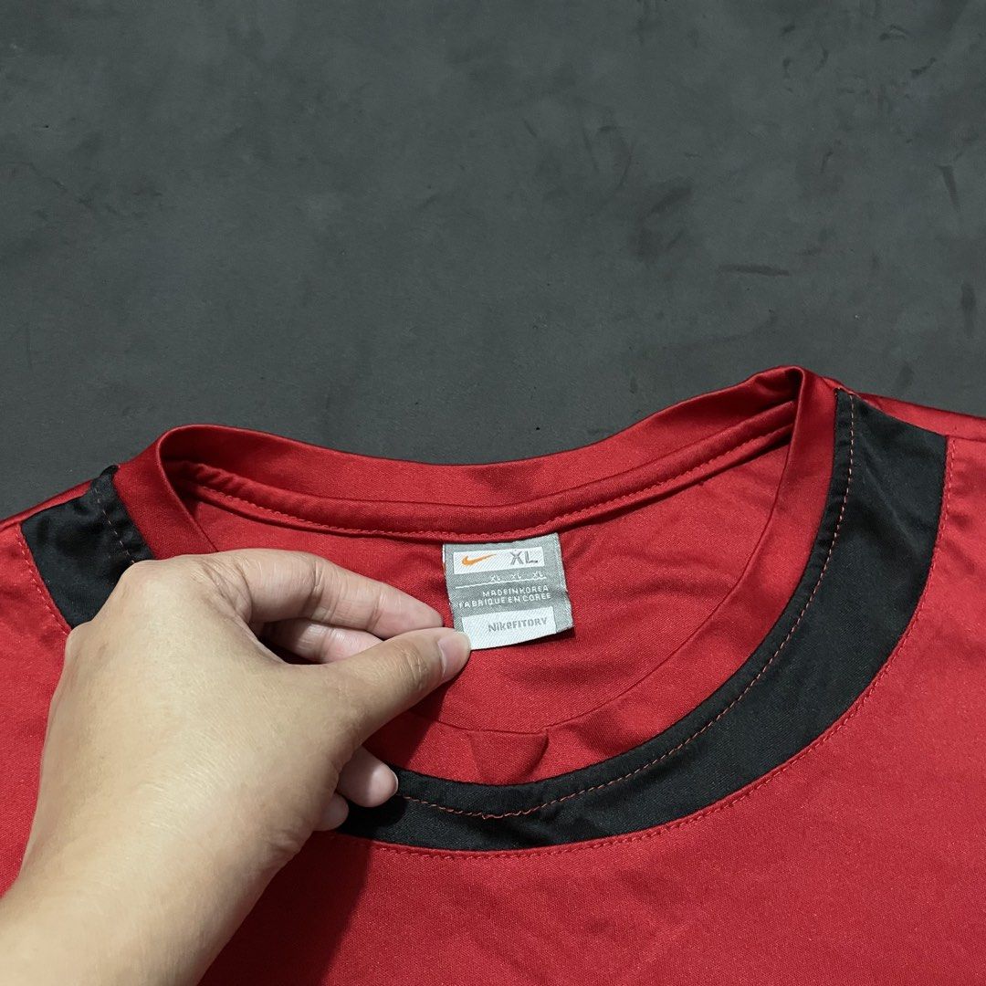 Nike Pro Dri-FIT Swoosh Tee (Category: Tshirts & Polo Shirts ) located in Manila. Submitted by bloodripsx (Listing ID 1469152994, Image 2). Description: .