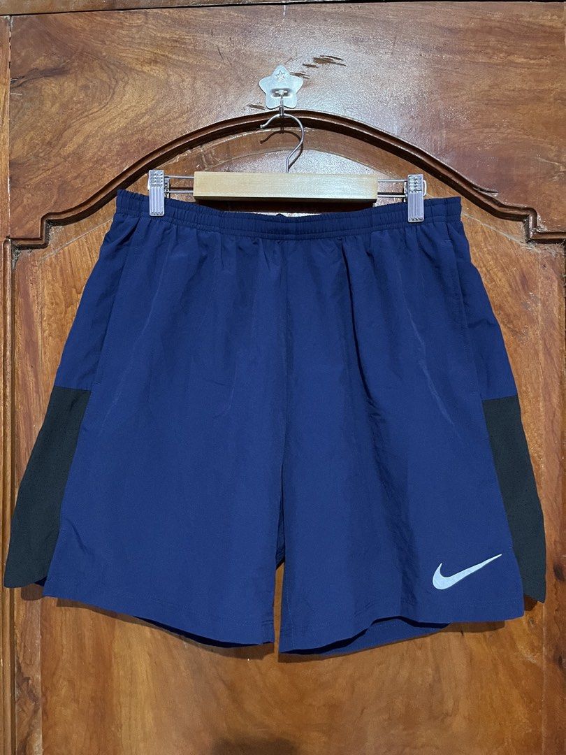 Nike running Short (Category: Shorts) located in Tumauini. Submitted by jomerthrift (Listing ID 1468966610, Image 1). Description: Size: large on tag No issue.