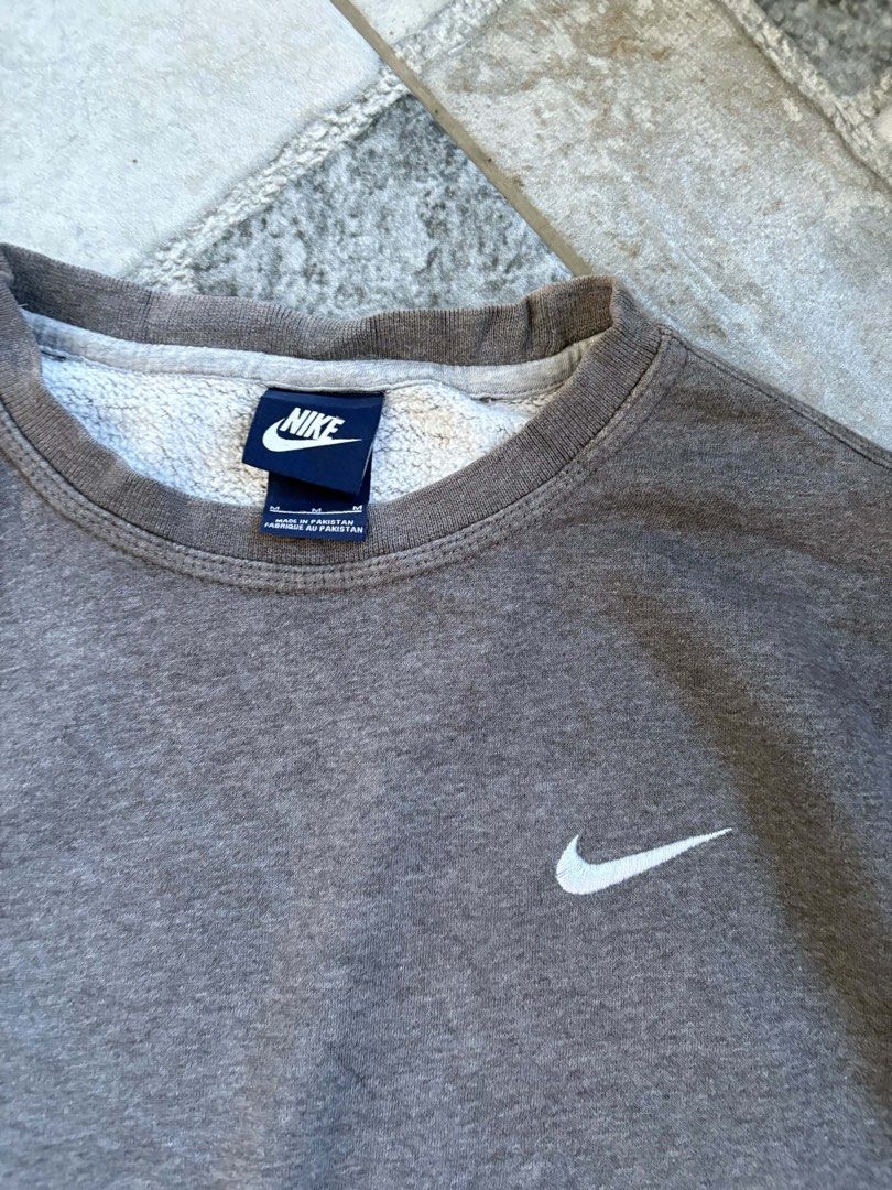 Nike Side Swoosh Crewneck (Category: Coats, Jackets and Outerwear) located in Manila. Submitted by nofits.garments (Listing ID 1469048758, Image 3). Description: Nike Side Swoosh Crewneck Medium Width 22 Length 26 In pristine condition Small pinhole back .