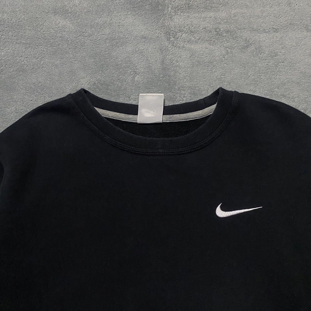 Nike Sideswoosh Pullover (Category: Hoodies) located in Cavite. Submitted by kali_galleria (Listing ID 1468936624, Image 3). Description: Available 🏷️ Nike Side-swoosh Sweater • Excellent Condition: 9.7 • Color rate: 9.7 • Width: 21 • Length: 27 • Best Fit: M-L • Issue: 🏷️400 + SF “Thrift with your fingertip👆🏼”.