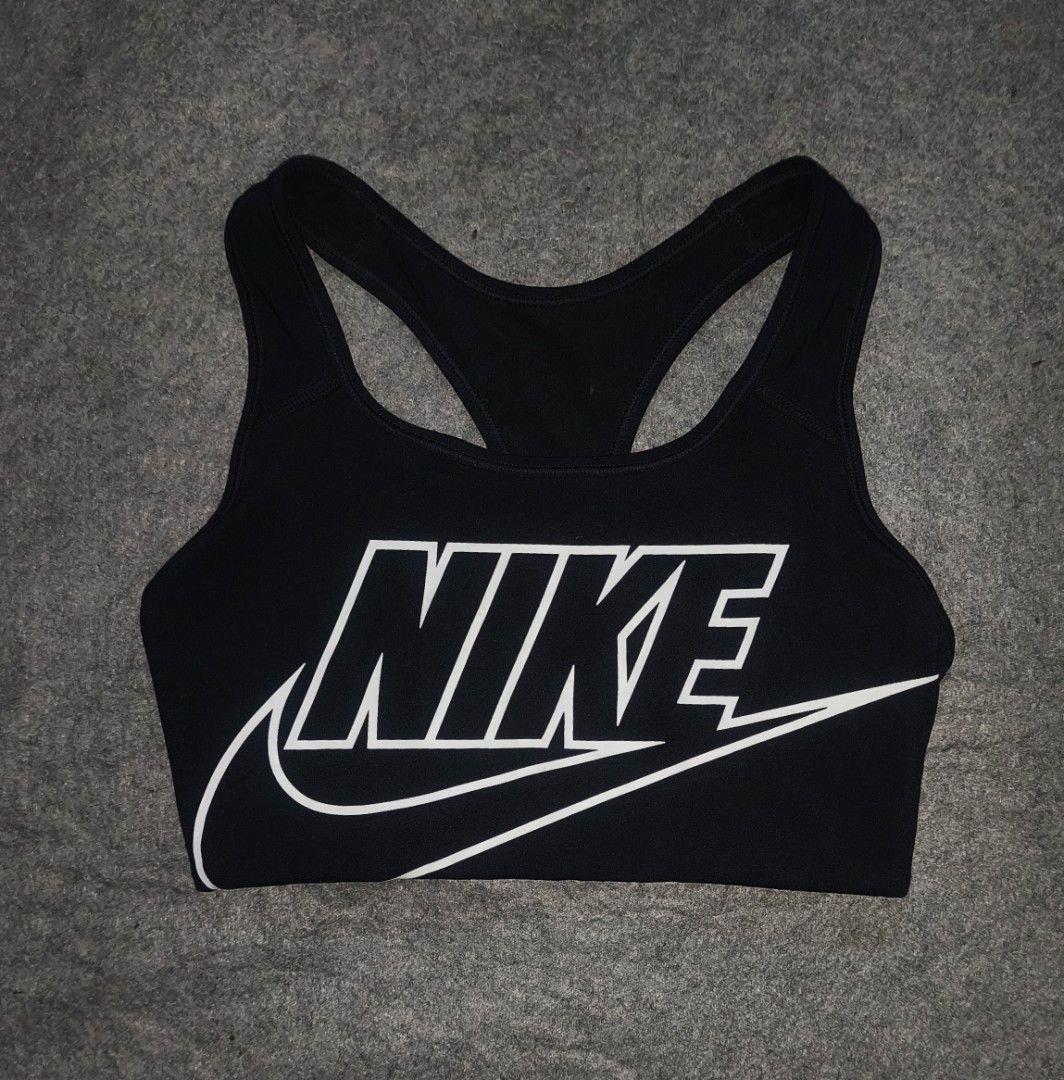 nike sports bra (Category: Activewear) located in Cagayan de Oro. Submitted by elijah350below (Listing ID 1469033511, Image 1). Description: medium excellent no issues payment: Gcash, maribank & LBP courier: J&T color may vary due to lightning items are thrifted, limit expectations.