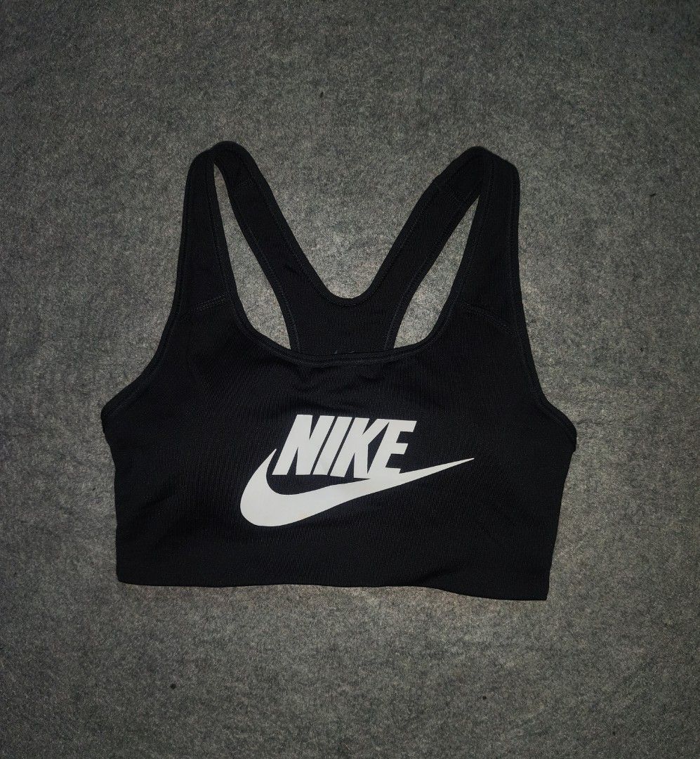 nike sports bra (Category: Activewear) located in Cagayan de Oro. Submitted by elijah350below (Listing ID 1469033824, Image 1). Description: small excellent no issues payment: Gcash, maribank & LBP courier: J&T color may vary due to lightning items are thrifted, limit expectations.