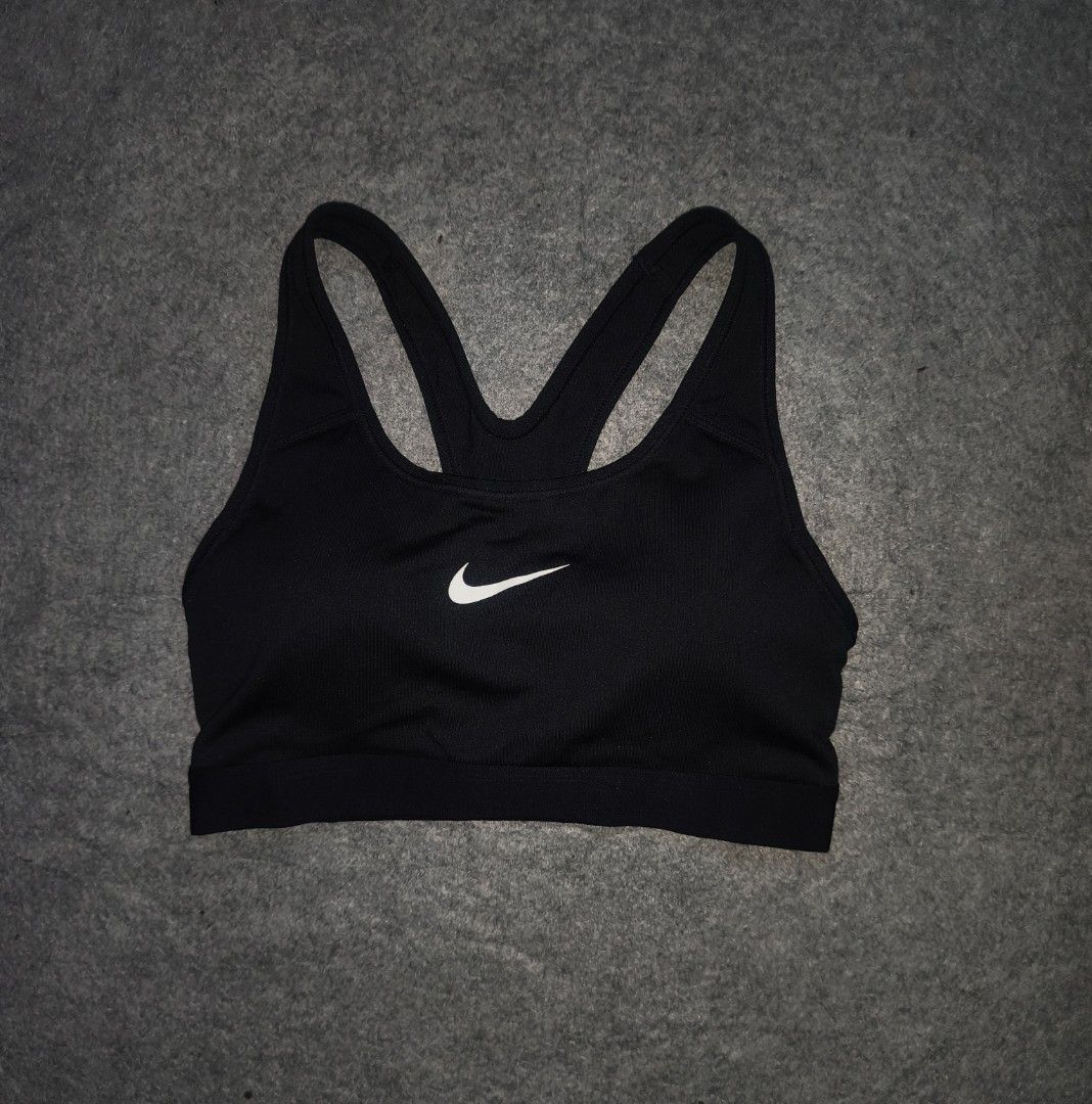 nike sports bra (Category: Activewear) located in Cagayan de Oro. Submitted by elijah350below (Listing ID 1469034730, Image 1). Description: small excellent no issues payment: Gcash, maribank & LBP courier: J&T color may vary due to lightning items are thrifted, limit expectations.