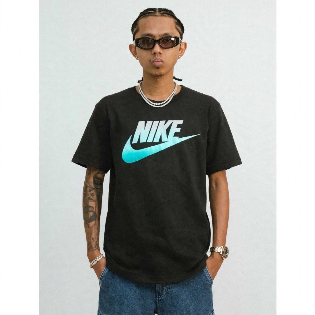 Nike Tee (Category: Tshirts & Polo Shirts ) located in Subic. Submitted by evenjoe.rig_out (Listing ID 1468969985, Image 1). Description: Nike Tee Length 27 inches Width 17 inches.