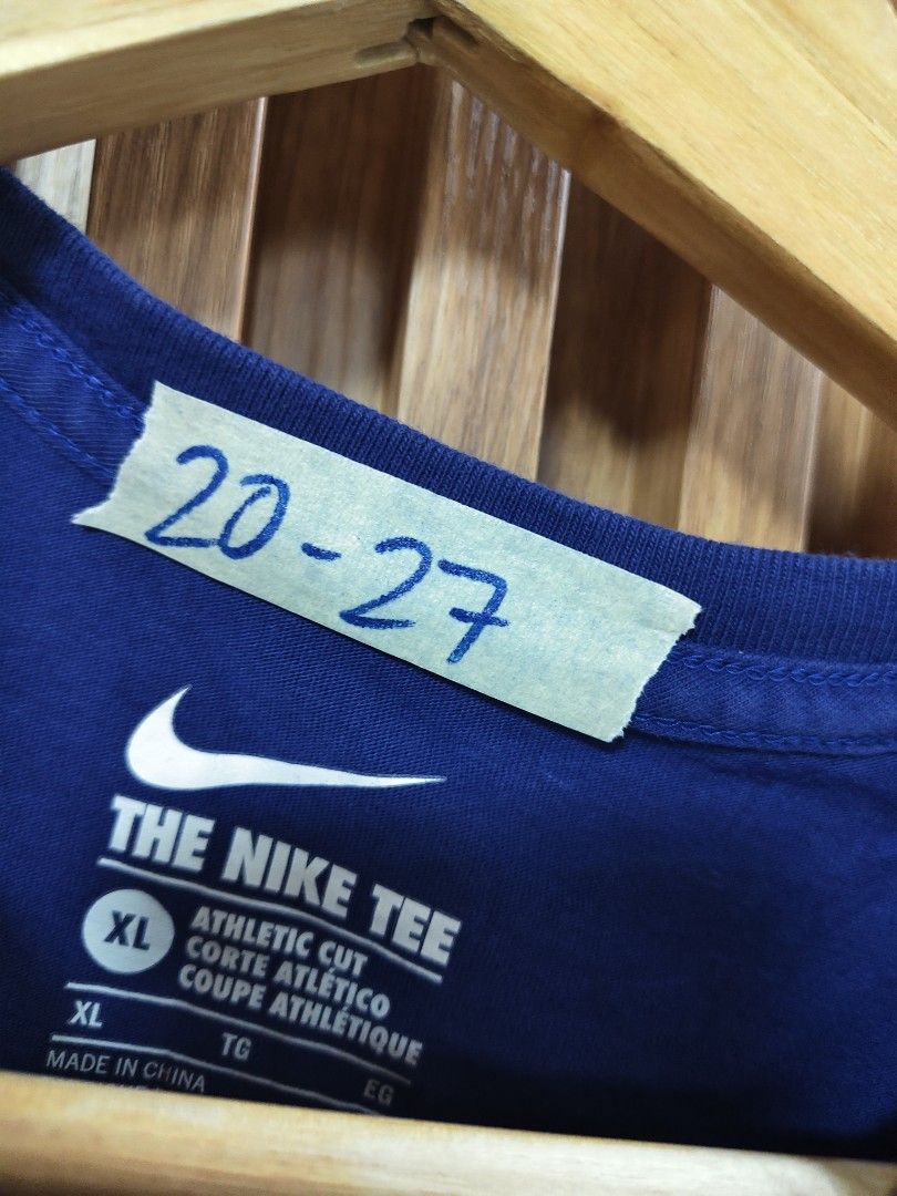 nike usa (Category: Formal Shirts) located in San Fernando. Submitted by SungkiThrift (Listing ID 1469061910, Image 3). Description: nike usa irving small-med.