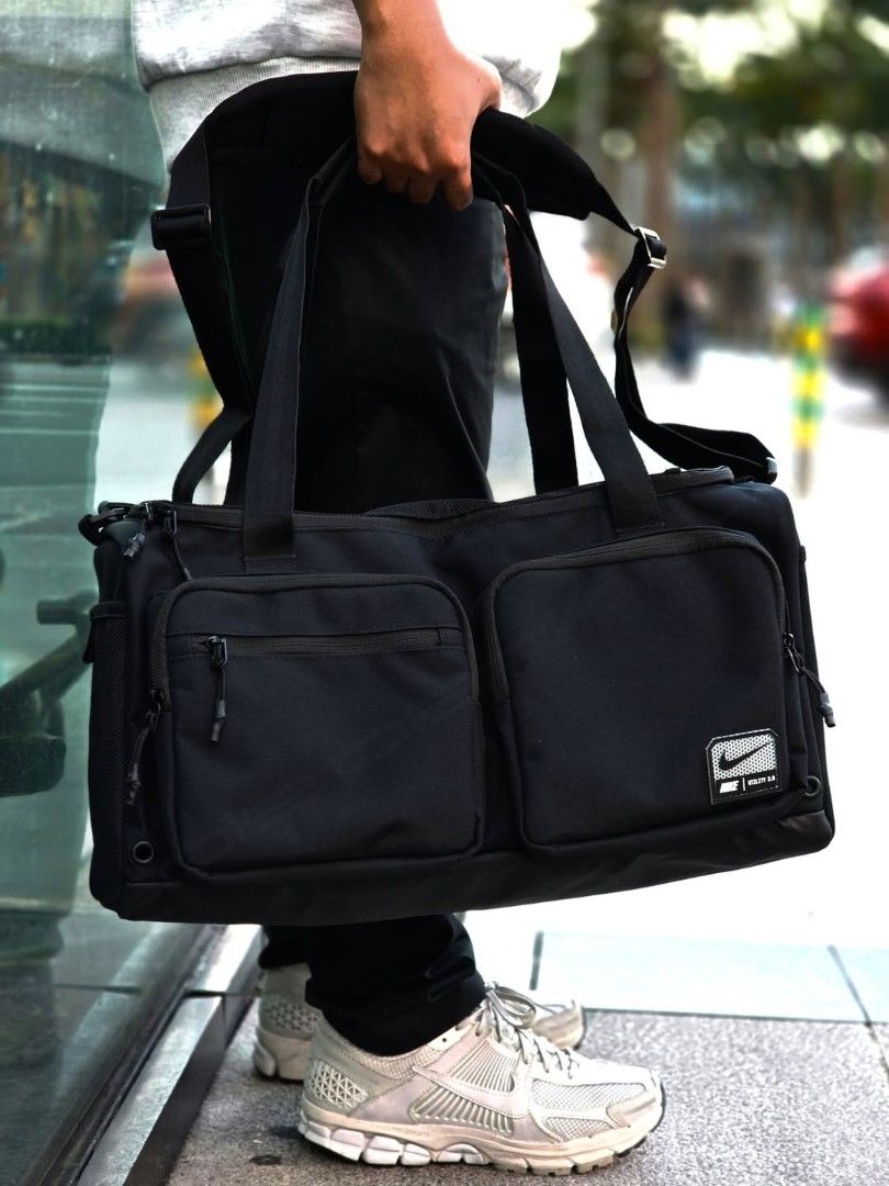 NiKe Utility Power 2.0 Duffel Bag ✔️ (Category: Backpacks) located in Makati City. Submitted by soleparkmnl (Listing ID 1469061661, Image 3). Description: 1,990 PHP ONLY! ( Below SRP ) NiKe Utility Power 2.0 Duffel Bag ✔️ Size: 48cm x 23cm x 23cm. 31 Liters Brandnew • Legit • Complete with plastic 📌 We entertain COP/COP transactions. 📍 Makati City 📦 We ship nationwide 📩 DM for more details 📷 ACTUAL PHOTOS.