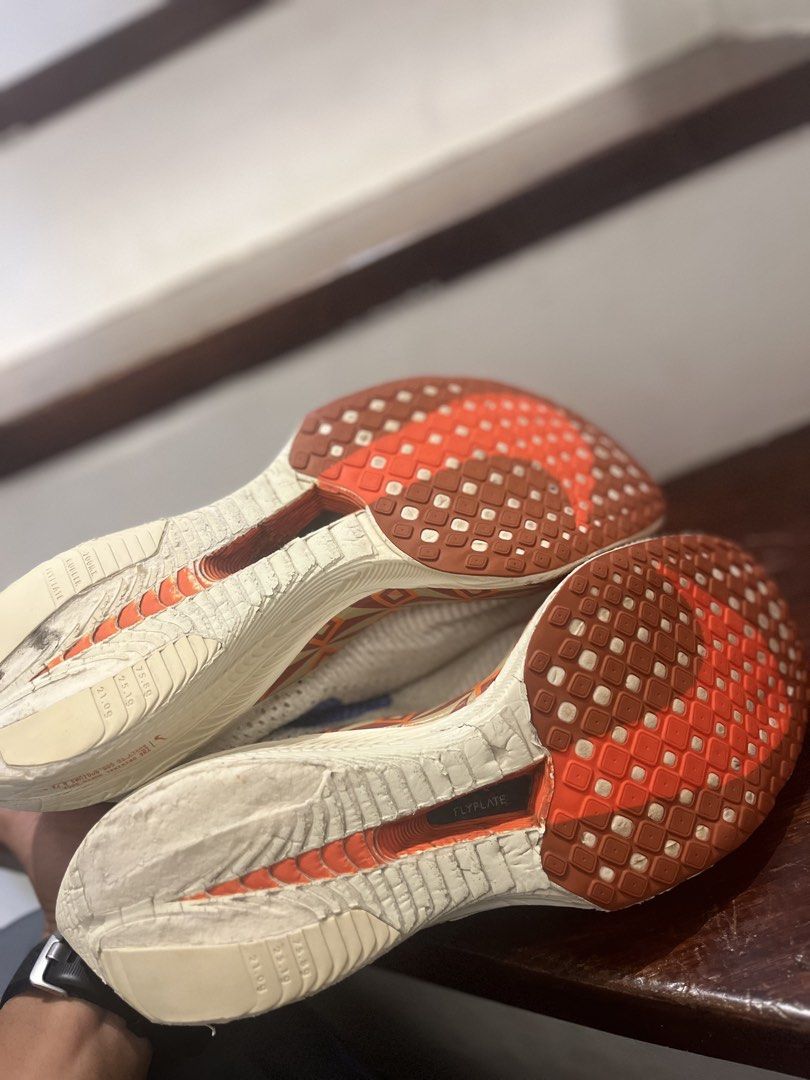 Nike vaporfly Next%3 (Category: Dress Shoes) located in Lapu Lapu. Submitted by mr.ronnie01 (Listing ID 1468941956, Image 2). Description: NIKE VAPORFLY NEXT% 3 Size: 45eur, 11Us, Good condition ✅ Carbon plated ✅ Original ✅ Price:2,500 Location: Cebu Lapu-Lapu city.