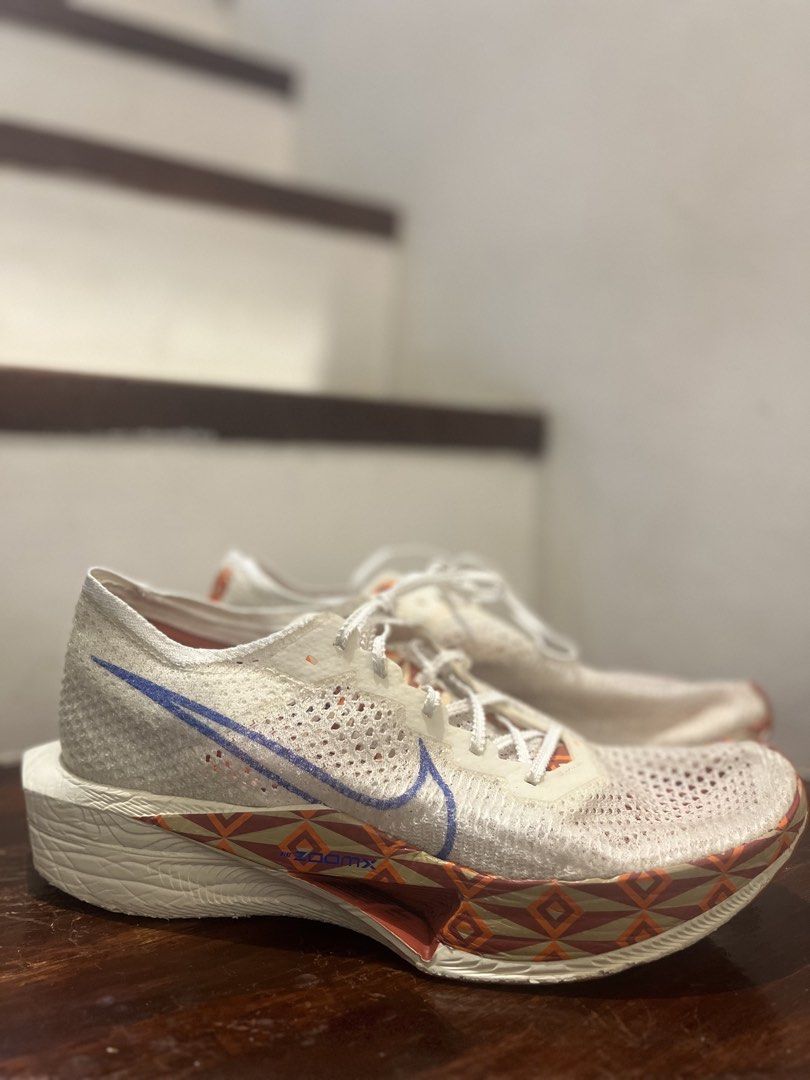 Nike vaporfly Next%3 (Category: Dress Shoes) located in Lapu Lapu. Submitted by mr.ronnie01 (Listing ID 1468941956, Image 3). Description: NIKE VAPORFLY NEXT% 3 Size: 45eur, 11Us, Good condition ✅ Carbon plated ✅ Original ✅ Price:2,500 Location: Cebu Lapu-Lapu city.