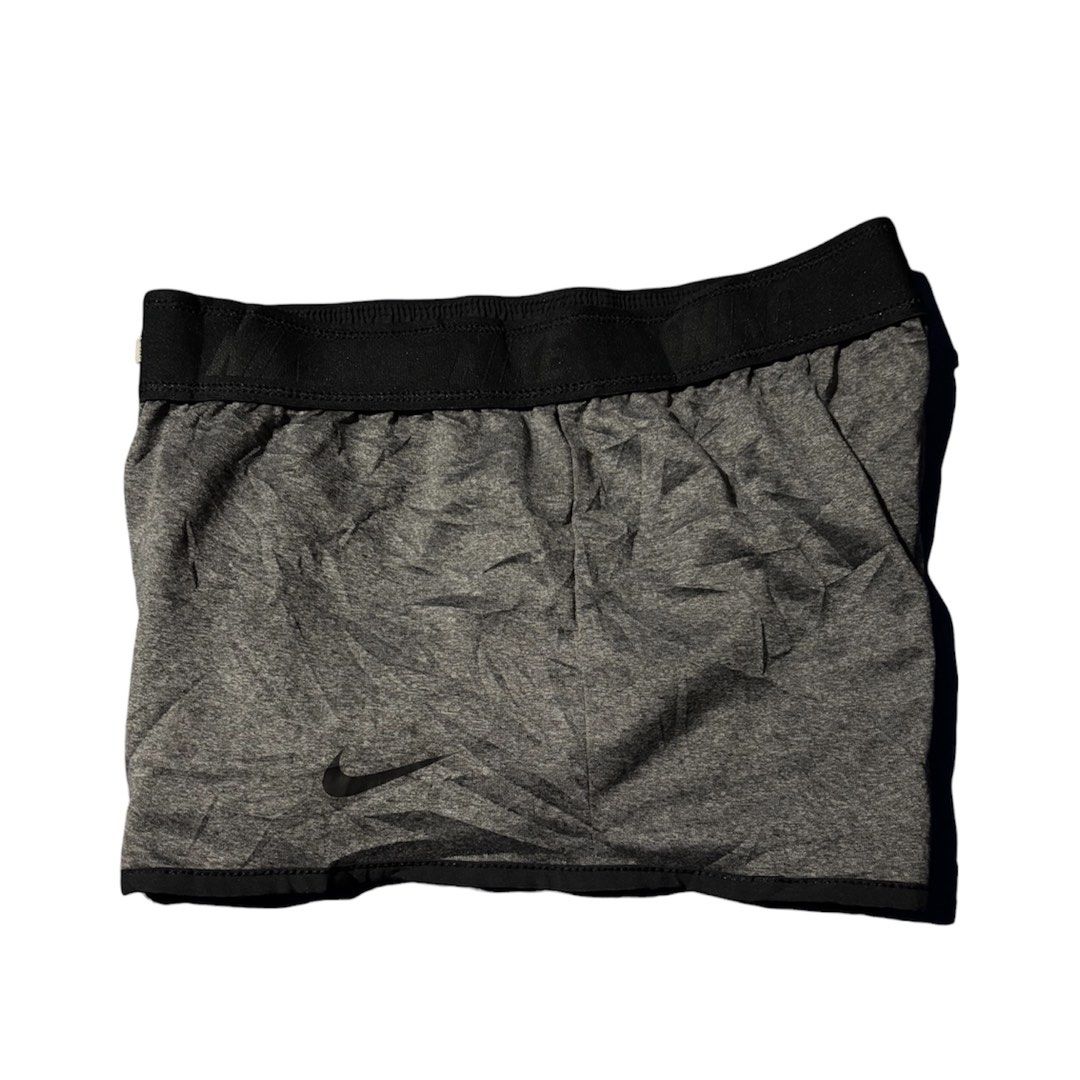 Nike Womens Flex Gym Reversible Shorts (Category: Shorts) located in General Santos City (Dadiangas). Submitted by earl_chives (Listing ID 1469087679, Image 2). Description: Size Medium Womens Excellent condition No major flaws Good as new Reversible Pekpek Shorts Gen. Santos City location 495 only HMU.