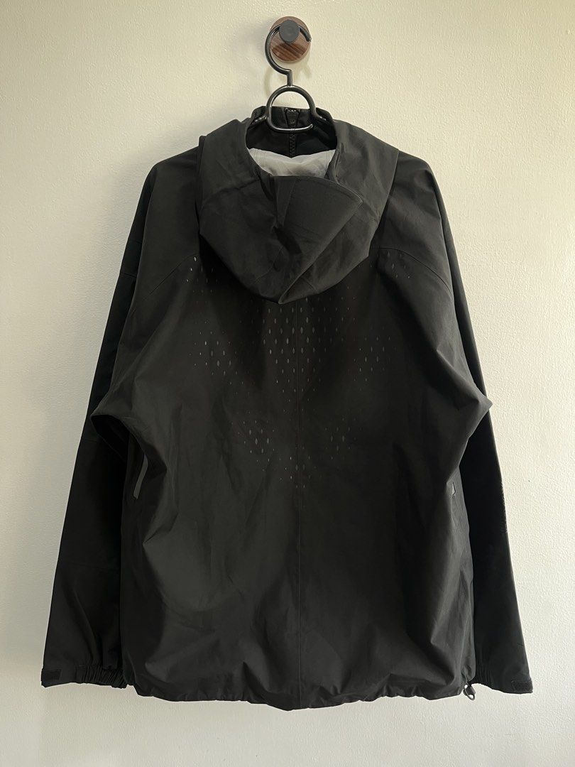 Nike x Drake NOCTA Tech Jacket (Category: Coats, Jackets and Outerwear) located in Quezon City. Submitted by shoeplug.ph (Listing ID 1468963211, Image 2). Description: Nike x Drake NOCTA Tech Jacket size: large / dimes 25x29 sleeves 26 Like New Condition ₱4,000.