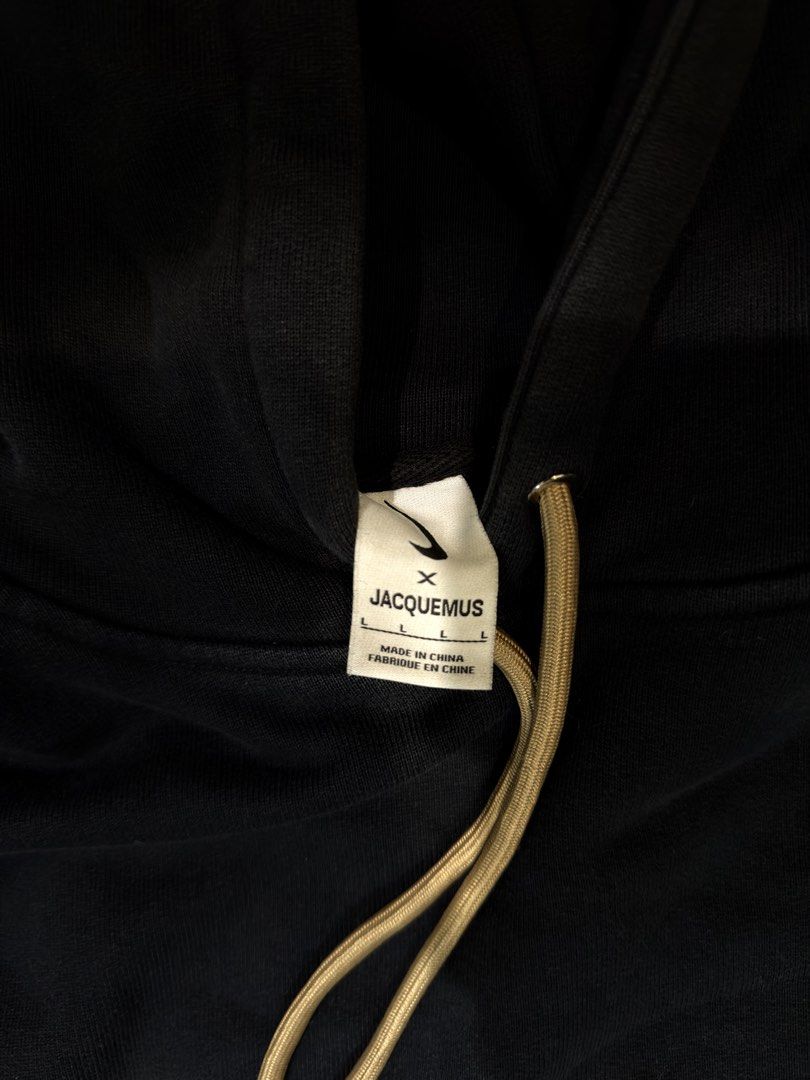 Nike x Jacquemus (Category: Coats, Jackets and Outerwear) located in Manila. Submitted by johnlee0212 (Listing ID 1469074407, Image 2). Description: OFF OR LEGIT 21x26.