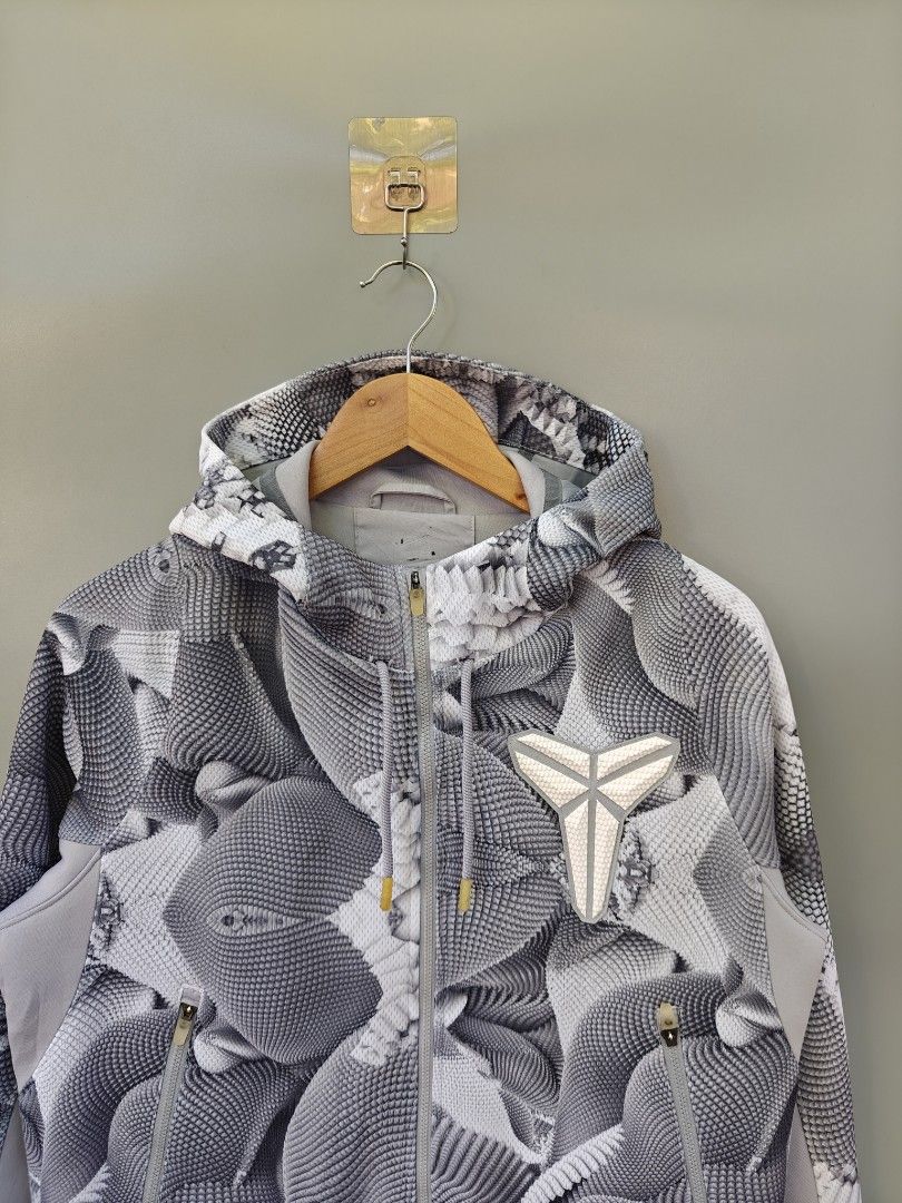 Nike x Kobe Mambula Hypermesh (Category: Hoodies) located in Alaminos. Submitted by epargne (Listing ID 1469022342, Image 3). Description: ◾Size : Large ◾Dimes : Length" 28, Width"22 ◾LIKENEW CONDITION! ◾WASHED W/ FABCON AND READY TO WEAR 🛒Price : + Shipping fee.