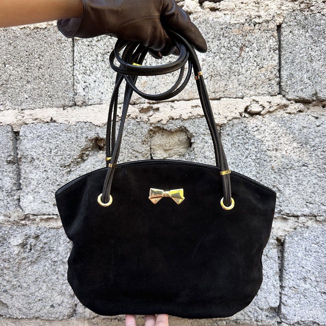 NINA RICCI SUEDE LONG STRAP TOTE. (Category: Tote Bags) located in Cagayan de Oro. Submitted by kjcartier26 (Listing ID 1468994624, Image 1). Description: Authentic, Like new, Flawless. 🇯🇵✨ - Clean inside/outside - Working zippers - Good corners.