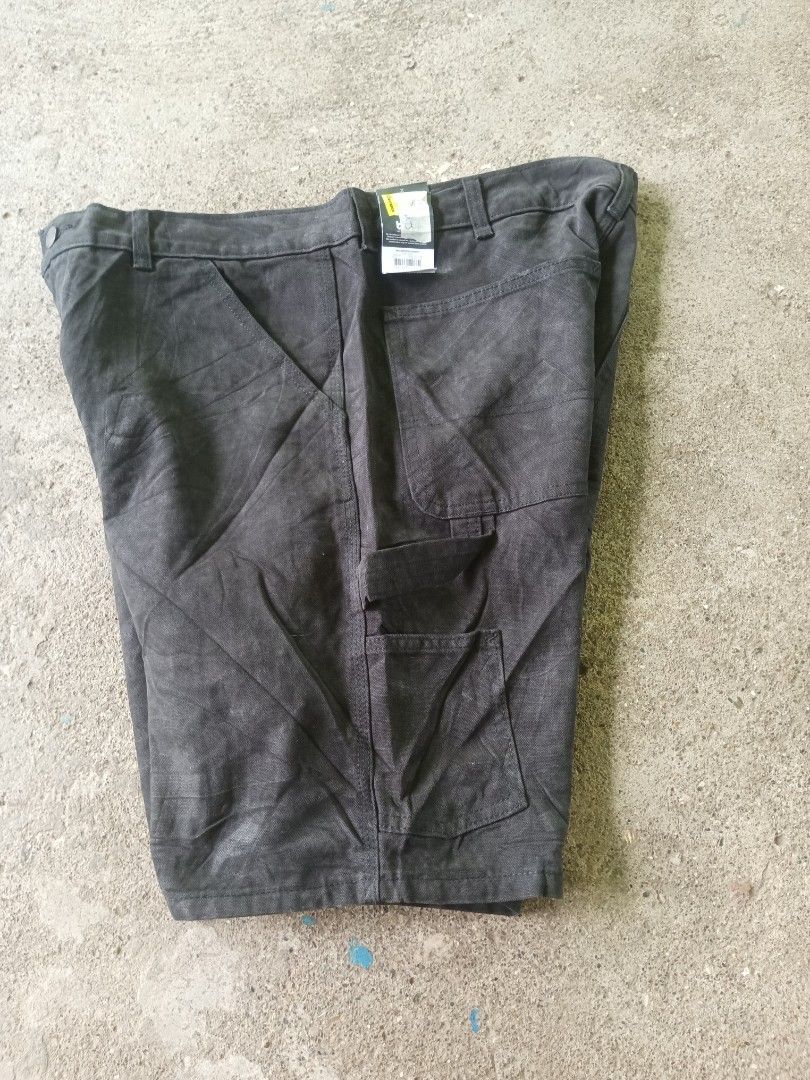 No Boundaries Black Carpenter Shorts Size 34 (Category: Shorts) located in Manila. Submitted by anjo1 (Listing ID 1469001735, Image 3). Description: - Brand: No Boundaries - Condition: Brand new with original store tags attached - Size: 34 waist - Color: Black - Material: Heavy canvas - Features: Multiple side and back pockets, convenient hammer loop, button closure with zip fly -Need wash since it's fresh from bale..