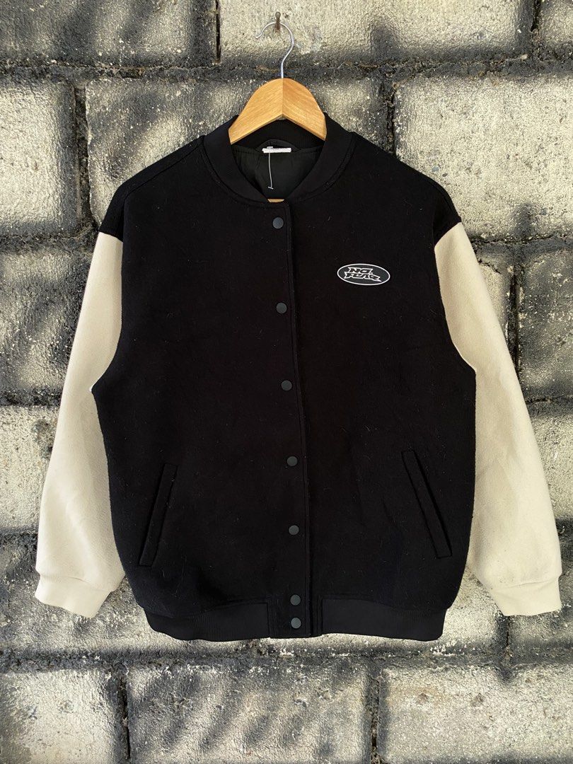 No Fear x H&M Wool Varsity Jacket (Category: Coats, Jackets and Outerwear) located in Villaverde. Submitted by theluxurythrift.ph (Listing ID 1468967741, Image 2). Description: Wts No Fear x H&M Wool Varsity Jacket Size Small on Tag W 22 Inch L 26 Inch Excellent Condition No Flaws 2199 + Sf.