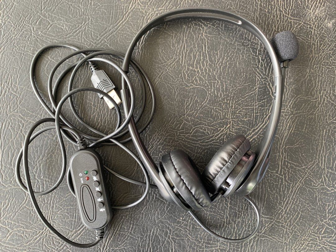 Noise Cancellation Headset (Category: Headphones & Headsets) located in Tarlac. Submitted by abborns (Listing ID 1468962768, Image 1). Description: Spare headphones, I only tested it to see if it is really working.. This is a noise cancellation headset good to use for WFH peps. Shipping NATIONWIDE via J&T or LBC Payment First NO COD LOC: Tarlac City.