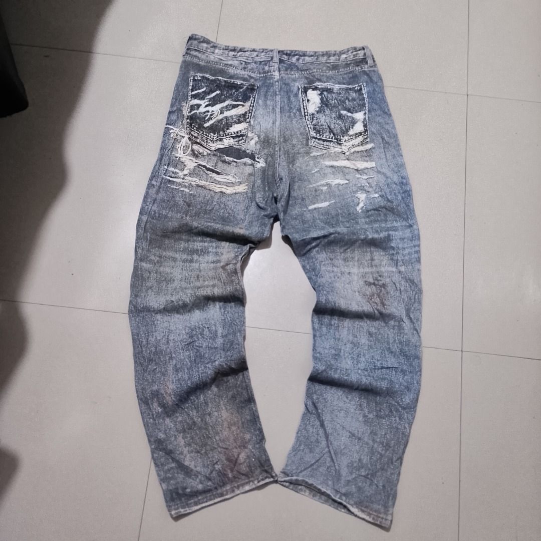 NOVA MEN Baggy Pants Distressed print (Category: Jeans) located in New Washington. Submitted by kodak_ice (Listing ID 1468982553, Image 2). Description: Dimes: 34x42 Leg open 9.5 Good condition .