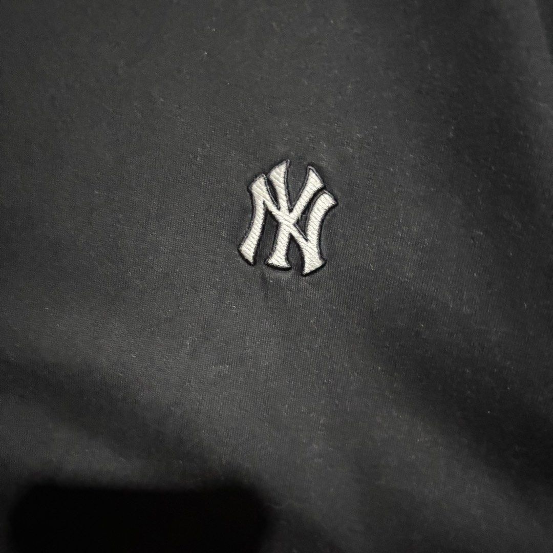 NY MLB BLACK SHIRT (Category: Tshirts & Polo Shirts ) located in Taytay. Submitted by dwinsapparel (Listing ID 1469015789, Image 3). Description: NY MLB BLACK SHIRT W-23.5 L- 29.5 EXCELLENT CONDITION NEED WASH COMPLETE TAGS.