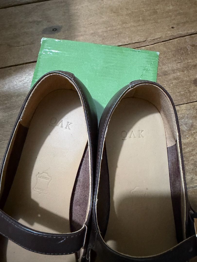 OAK the label nyla mary jane flats (Category: Flats & Sandals) located in Caloocan City. Submitted by coolowl.112070 (Listing ID 1468971774, Image 3). Description: OAK the label mary jane flats style name: nyla color: amaretto (warm dark brown color in real life) size 37 actual sole size when measured is 23.5 cm bought brand new from the OAK the label website with original box and dust pocket genuine leather VERY SOFT leather, no break in period 