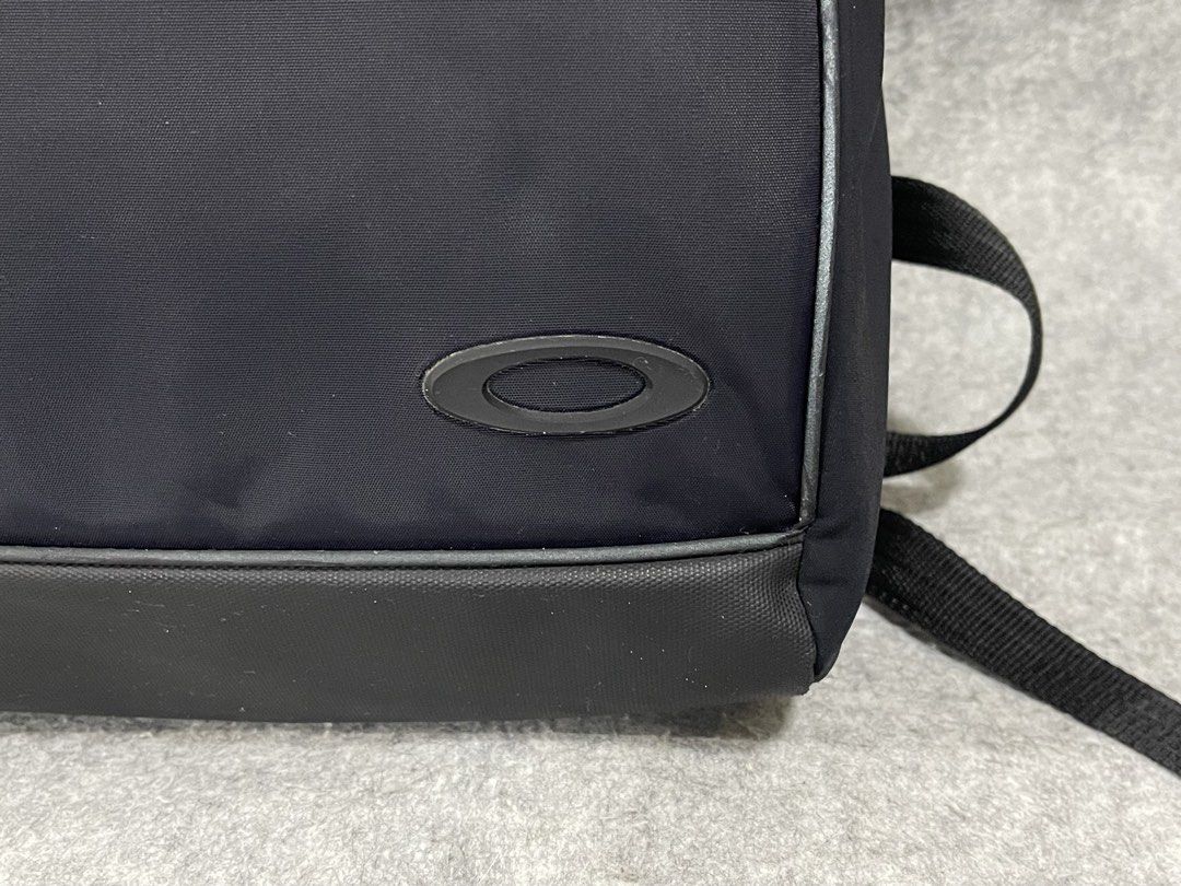 oakley (Category: Backpacks) located in Calamba. Submitted by thriftingoverload (Listing ID 1469073184, Image 3). Description: plus shipping fee.