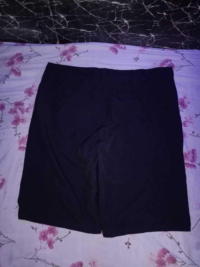 Oakley Regular Fit Black Shorts Size 38 (Category: Shorts) located in Manila. Submitted by naixhrift (Listing ID 1468969040, Image 2). Description: Oakley Short nylon 4 pocket Color: Black Size Xlarge Length 23 Waist 38 to 40 750 plus ship jnt courier payment on gcash manila area .