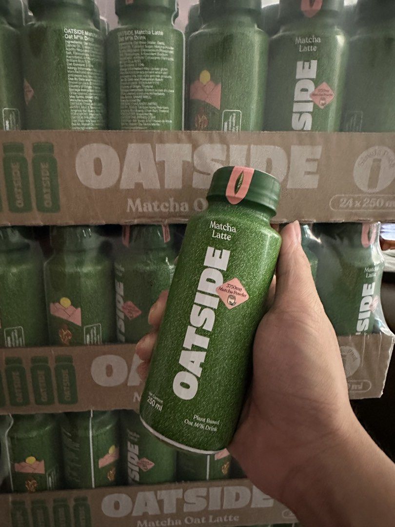 Oatside Matcha Latte 250mL (Category: Beverages) located in Quezon City. Submitted by wesley_bryle (Listing ID 1468989711, Image 1). Description: 250ml per bottle 24 bottles per case .