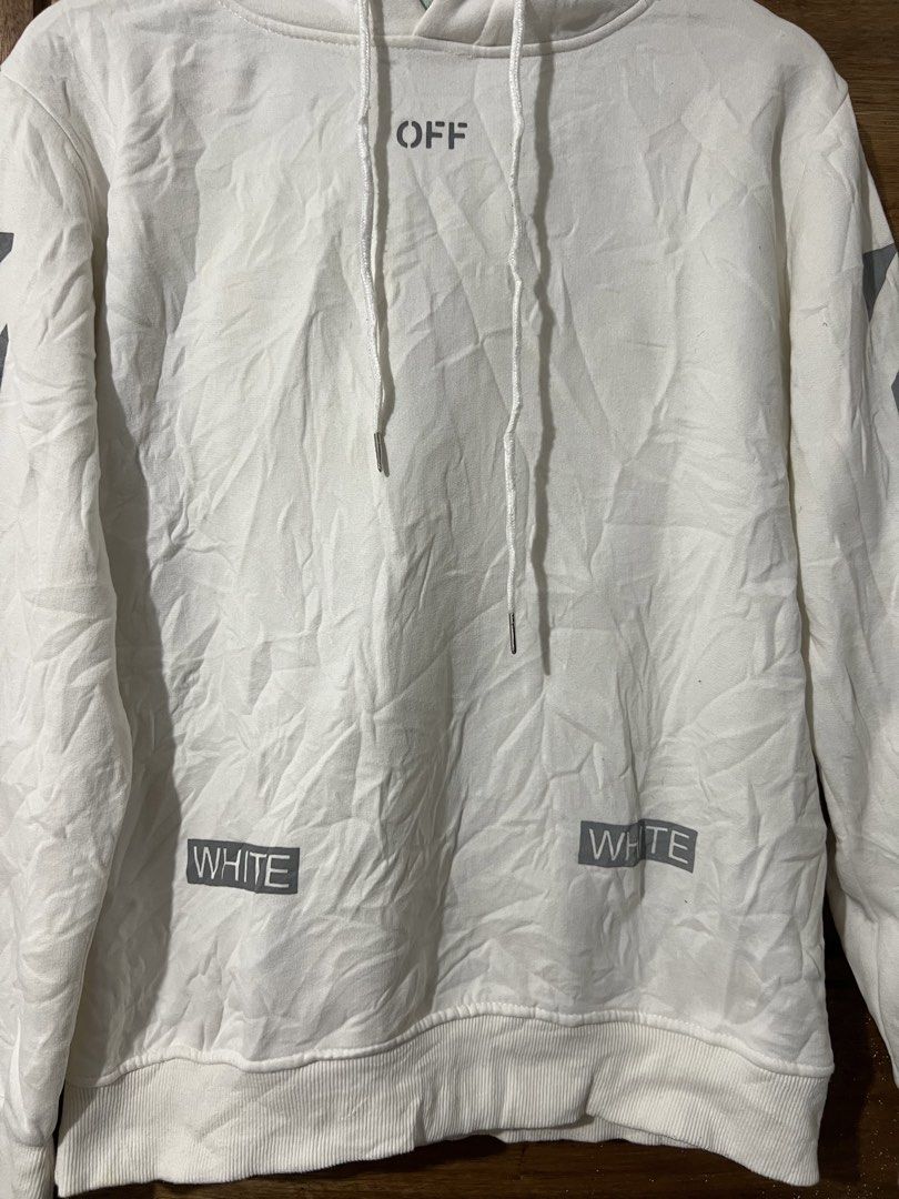 Off white (Category: Hoodies) located in Jaen. Submitted by 17thstreetclo.bymkdl (Listing ID 1469056991, Image 3). Description: Off white Hoodie Jacket 9/10 color rate Issue minimal yellowing need wash fresh from bale 21.5x27 dimensions Not sure if legit .