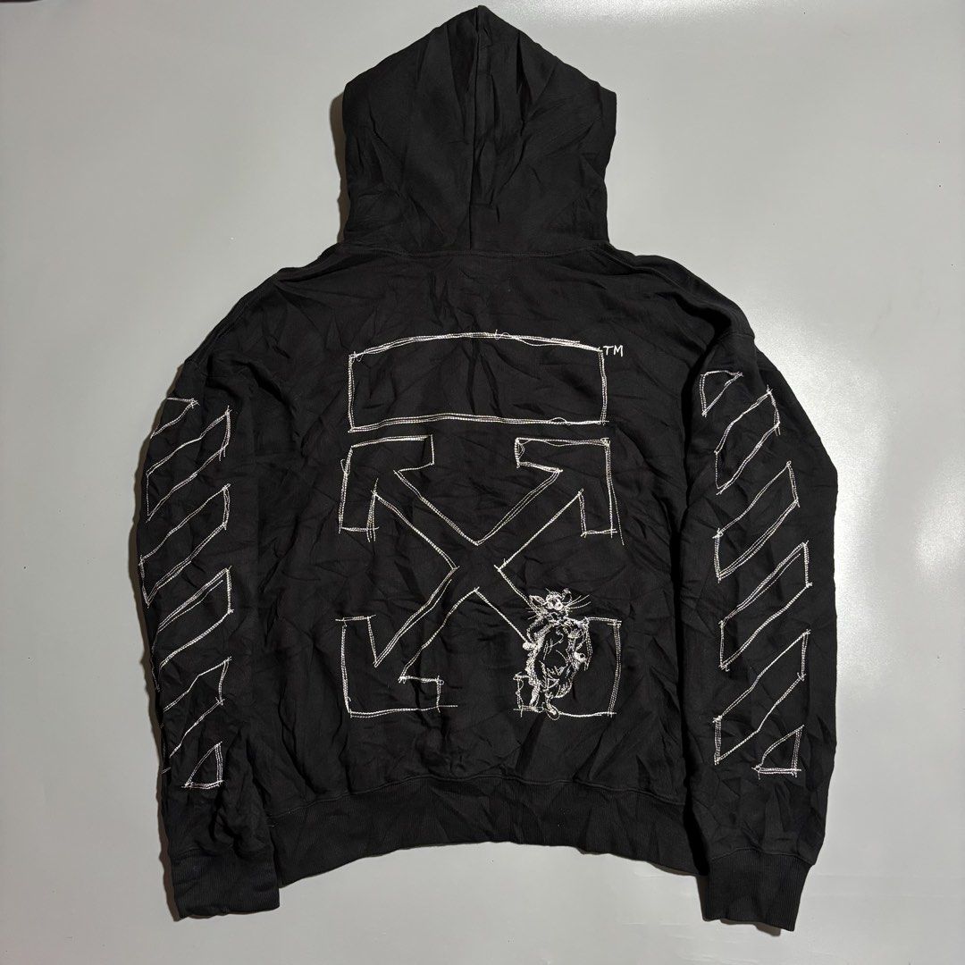 Off White Hooded Jacket (Category: Coats, Jackets and Outerwear) located in Bacolod City. Submitted by Hanap_ukay (Listing ID 1469101106, Image 2). Description: WTS♻️ OFF WHITE HOODED JACKET Size: XL 26/28.5 Excellent 9.5/10 Color Rate No Issue 1,800.