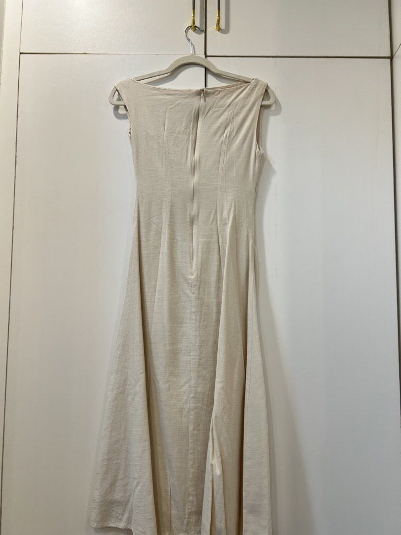 Off-shoulder beige long dress (Category: Dresses) located in Quezon City. Submitted by allianuh.edar (Listing ID 1469110908, Image 1). Description: - Color: Elegant beige - Style: Off-shoulder midi dress with fitted bodice and flared skirt - Condition: Excellent, worn only once for a dinner event - Fit & Fabric: Super comfortable, lightweight material with a back zipper closure - Perfect for: Date nights, weekend outings, or special occasions.