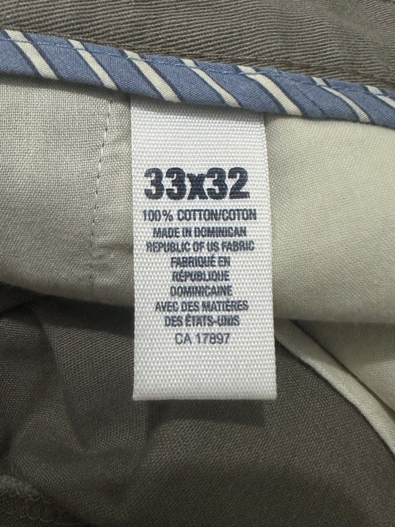 Old Navy 33 x 32 (Category: Chinos) located in Lucena. Submitted by deklutter (Listing ID 1469030064, Image 3). Description: Old Navy Pants Color: Olive Green / Grayish Witdth: 32 inches Length: 40 inches 💯 Quality J&T shipping.