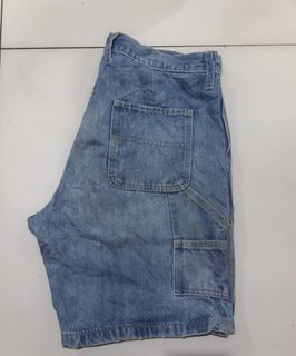 (Category: ) located in . Submitted by dhong_abay_thrift (Listing ID 1468971471, Image 1). Description: .