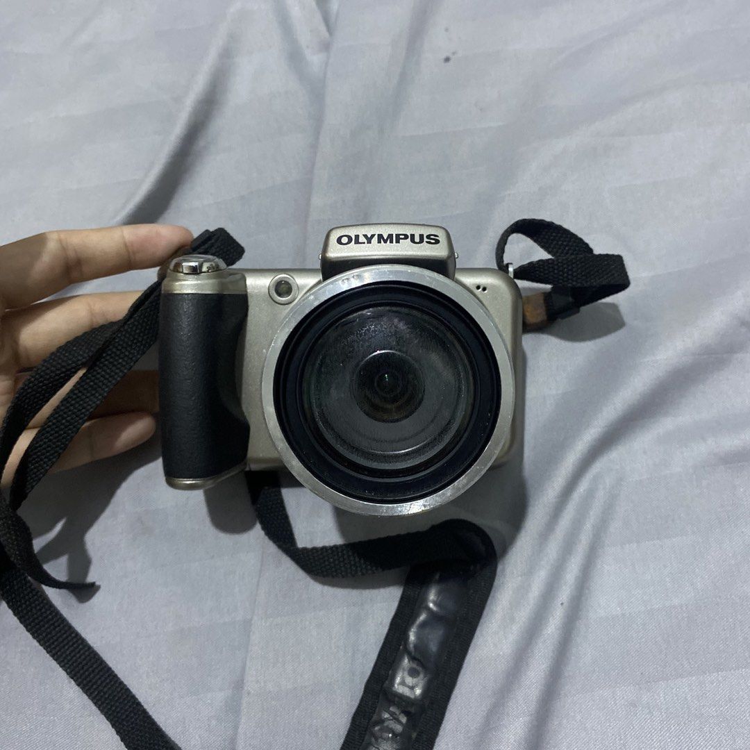 Olympus sp 800uz ₊˚📸⊹ (Category: Cameras) located in Tarlac. Submitted by jelugh (Listing ID 1469121287, Image 1). Description: 🏷️1k | Olympus sp 800uz ₊˚📸⊹ body condition: 10/10 includes: unit only issues: — hazy output (needs lens cleaning or lens glass replacement) — lcd burn — missing lens cover • no refunds for issues not seen during our testing (not liable for transit damage) ㅤ • no refund, return, cancel, or exchange. dm me for more det