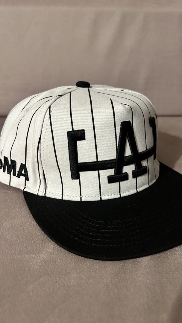 OMA STUDIOS (Category: Caps & Hats) located in Cavite. Submitted by mr.gb4h (Listing ID 1469103985, Image 3). Description: good as new.