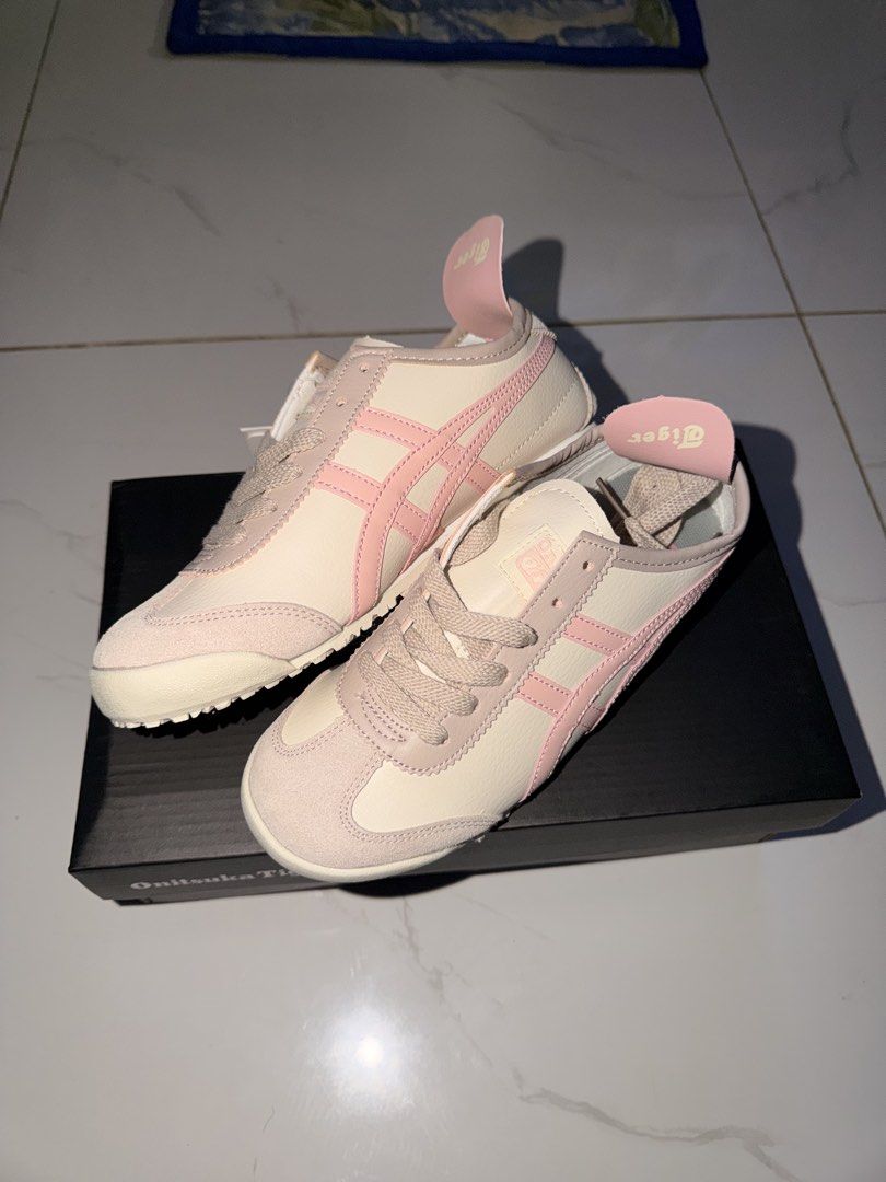Onitsuka Tiger Mexico 66 Pink (Category: Sneakers) located in Caloocan City. Submitted by tims1102 (Listing ID 1468963280, Image 1). Description: For Sale Onitsuka Tiger Mexico 66 - TOP GRADE QUALITY - 1,450 negooo - Pink - Size 36 RFS: wrong size: North Cal Area Shipping: Lalamove/Lbc/Meetup/Pickup.