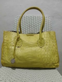 (Category: ) located in . Submitted by jecelstylebags (Listing ID 1468995836, Image 1). Description: .