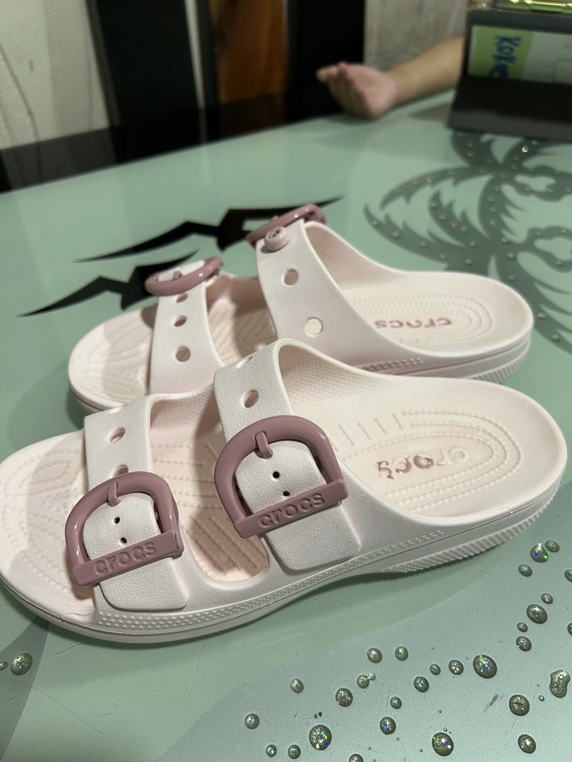 Original Crocs (Category: Sandals) located in Pasig City. Submitted by rmsoler (Listing ID 1468977906, Image 3). Description: Original Crocs Pink Buckle Original Price: 2,795 + 495 Macaroon Jibits Selling Price: 2,500 Location: Sta. Lucia Pasig Payment via: GCash/COD.