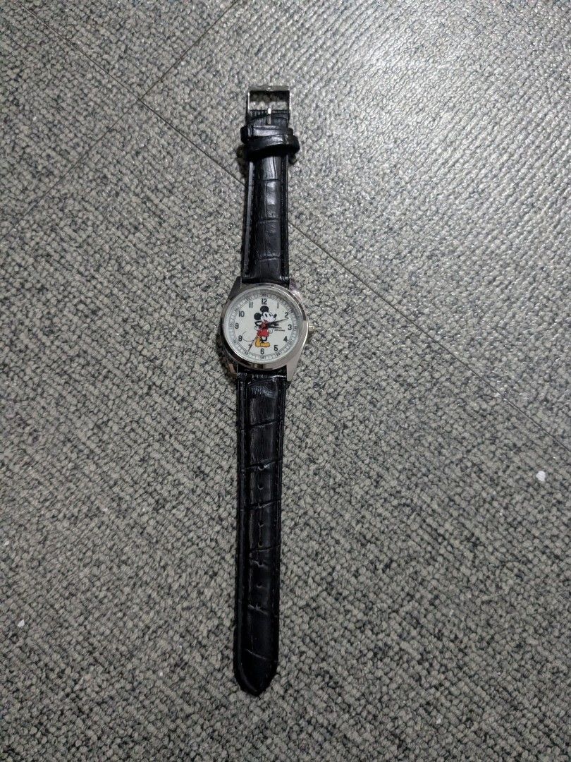 Original Disney Mickey Japan Watch (Category: Women's Watches) located in Quezon City. Submitted by nnncorner (Listing ID 1469090335, Image 2). Description: Original Disney Mickey Japan Watch 100% original still with film Infront no issues fits 15-21 cm wrist never been used replacement box only 100% working! 1,500.