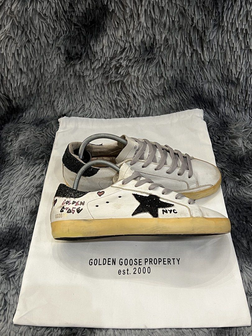 Original ggdb 37 (Category: Sneakers) located in Quezon City. Submitted by snoooow (Listing ID 1469132787, Image 1). Description: Original ggdb sneakers Size 37 euro womens Used Shoes with ggdb dustbag.