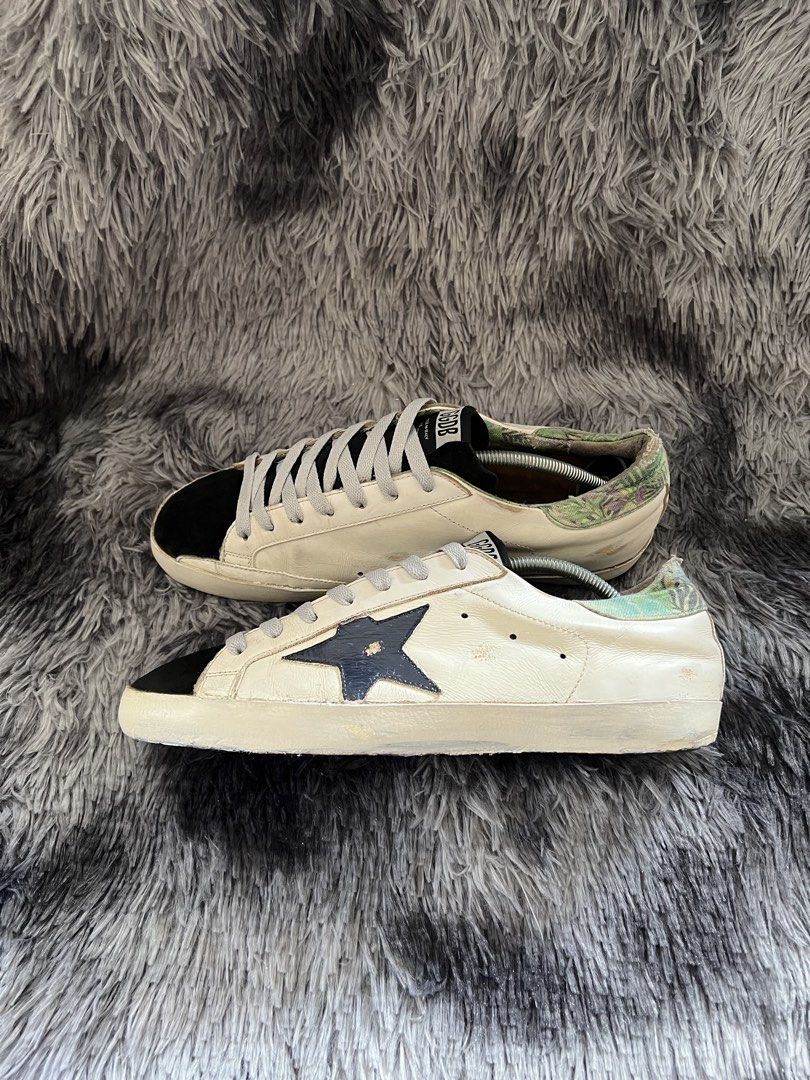 Original ggdb 41 (Category: Sneakers) located in Quezon City. Submitted by snoooow (Listing ID 1469131011, Image 3). Description: Original ggdb sneakers Size 41 euro mens Used with heeldrags Shoes with ggdb dustbag.
