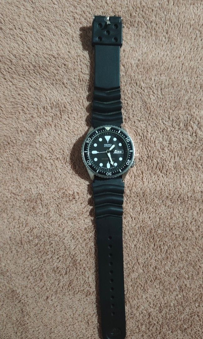 Original scuba diver (Category: Men's Watches) located in Manila. Submitted by yhornl (Listing ID 1469015688, Image 1). Description: .