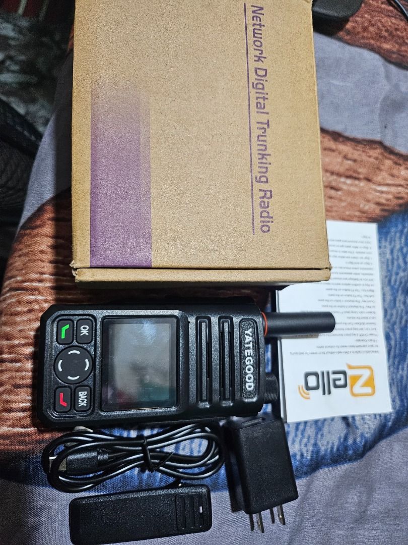 ORIGINAL WALKIE TALKIE RADIO (Category: Microphones) located in Caloocan City. Submitted by zamara.ash (Listing ID 1468942198, Image 2). Description: Package Include ●1 Walkie Talkie ●1 Battery 6800 mAh ●1 TYPE-C battery charger ●YATEGOOD ●1 Belt Clip ●1 Manual (Equipment parameters, Working voltage: 3.7V Language: English/Chinese Aantenna: Fixed antenna Receiving sensitivity: -106dbm . Maximum transmit power: 23dBm+2dBm@Alupbts 'Operating temper