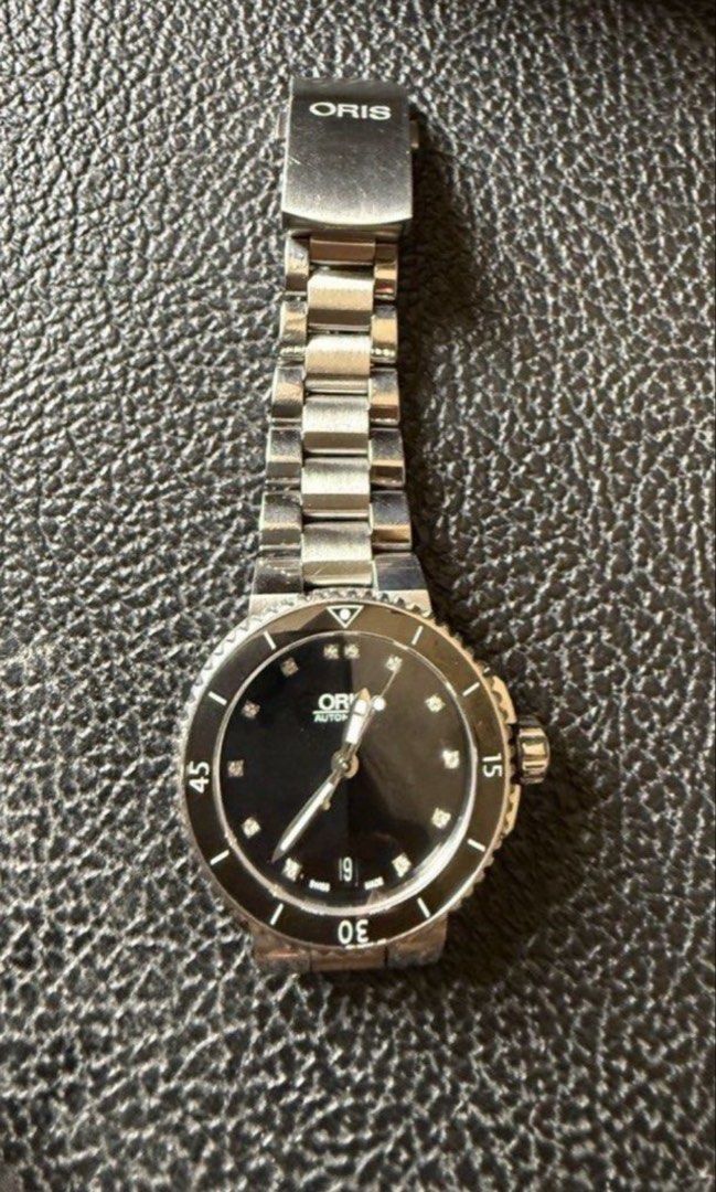 Oris Aquis Automatic Divers Watch Black Diamond Dial (Category: Luxury Watches) located in Marikina City. Submitted by moonchok (Listing ID 1469105087, Image 1). Description: My first Automatic watch ORIS AQUIS DIAMONS 36mm Complete set with box and card Used but not abused. For serious buyers only! .