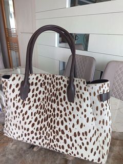 (Category: ) located in . Submitted by Love.sg (Listing ID 1468385517, Image 1). Description: .