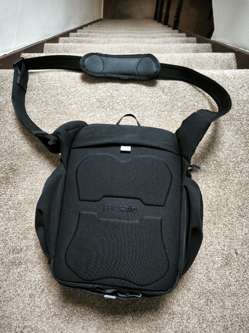 Pacsafe Camsafe Venture V8 (Category: Camera Bags & Carriers) located in Quezon City. Submitted by dei_12 (Listing ID 1469044044, Image 2). Description: The Pacsafe Camsafe Venture V8 is an 8-litre anti-theft camera shoulder bag built to protect a DSLR with an attached lens, an extra lens, and an iPad or tablet from theft and weather elements. Key Specifications & Features • Dimensions: Approximately 9.5 x 5.25 x 12.5 inches (24 x 13 x 32 cm) • W