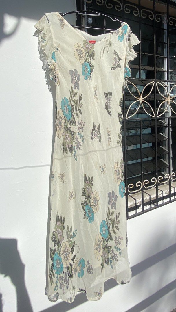 PAISLEY DRESS (Category: Dresses) located in Aurora. Submitted by srahmay.l (Listing ID 1469148109, Image 1). Description: .