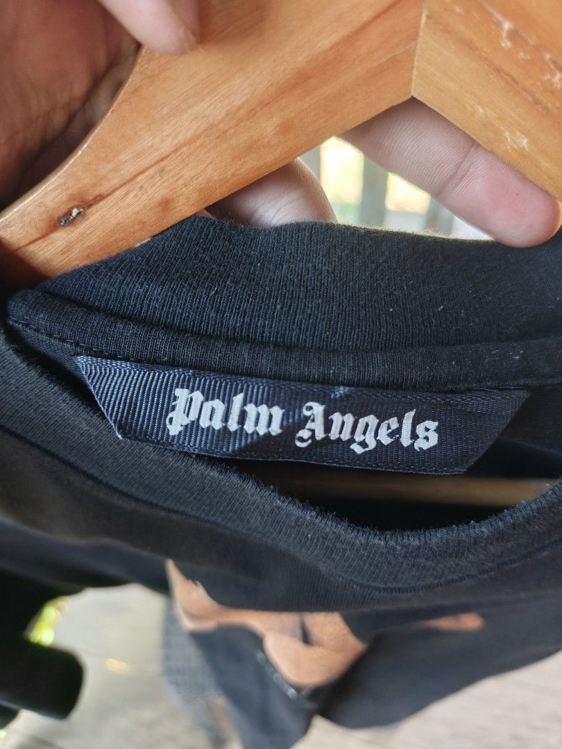 PALM ANGEL (Category: Tshirts & Polo Shirts ) located in Tagbina. Submitted by stephen_migraso (Listing ID 1468961883, Image 3). Description: excellent condition.